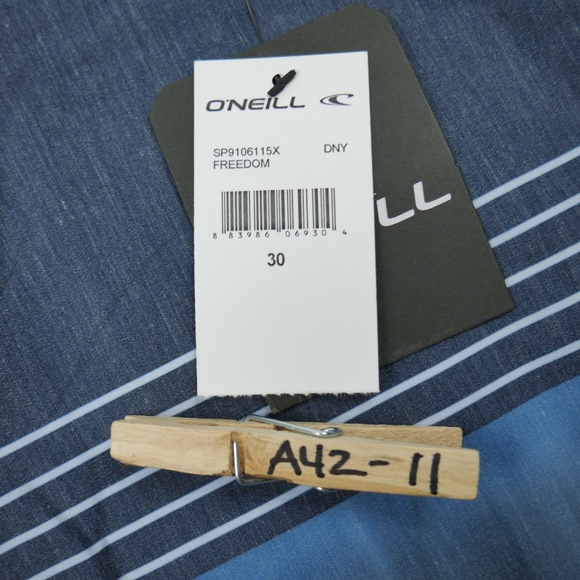 O'Neill USA Quick Dry Stretch 20" Board Shorts 32 - Picture 3 of 8